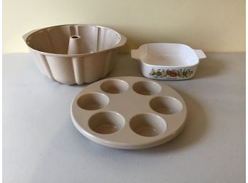 1 Qt Corningware Baking Dish And Bundt/ Muffin Pan