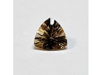 2.65carat ----- 10x10mm Trillian Cut Champagne Quartz Loose Gemstone