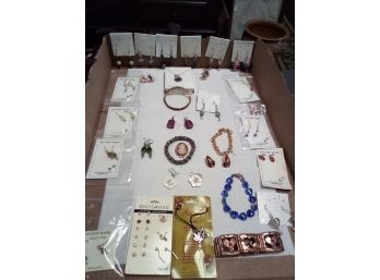 36 Pc Jewelry Lot Shines With Many Earrings, Some New In Package,  Cameo, Bracelets, And Pendants  E3