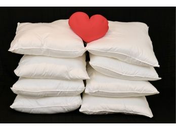 Mogu Heart Pillow With White Lively Bouncy Fluffy Pillows