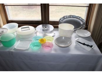 Collection Of Tupperware And Pyrex Bowls