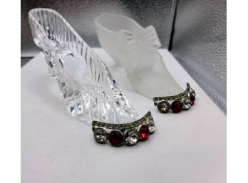 Frosted Glass And Crystal Shoes Decorated With Matching Colored Glass? Or Rhinestone Buckles