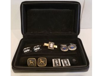 Handsome Never Used  Black Leather Jewelry Case Paired With Four Sets Of Vintage Cuff Links And Tie Clip