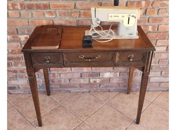 Vintage Singer Zig-Zag Stylist Sewing Machine Model #457 In Walnut Cabinet, 1970s