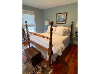 Beautiful Wood Four Poster Bed Frame And Queen Size Bed 60x85x58