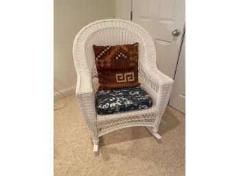 Wicker Rocking Chair Vinyl Weave 31x35x42 Very Clean Indoor Use