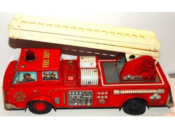 14 Inch Tin Litho Battery Operated Fire Engine