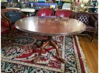 Traditional Circular Dining Table