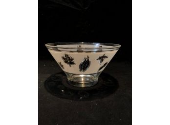 White And Foliage Glass Bowl