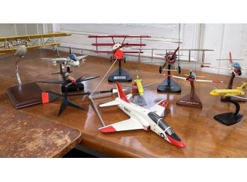 A Large Assortment Of Model Planes