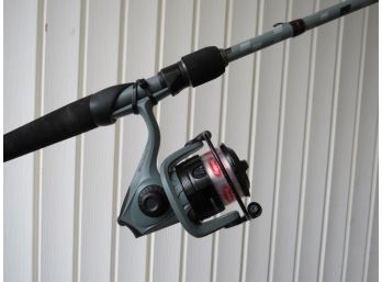 Let's Go Fishing, Brand New Abu Garcia Vengeance 7 Foot Fishing Pole W/reel, Pre-spooled & Extra Lure Kit