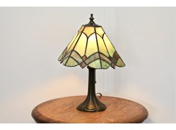 Tiffany Style Stained Glass Lamp With Green Shade