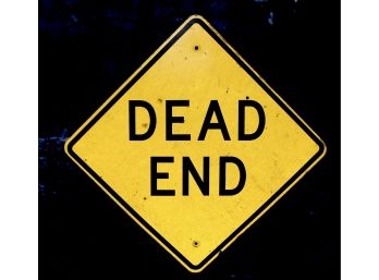 Metal 'DEAD END' Sign