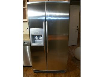 Kitchen Aid Stainless Steel Refrigerator - Like NEW - Model KSRW25CR