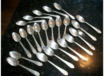 23 VERY COOL Waldorf Astoria Hotel Demitasse Spoons - Hotel Silver / Silver Plate