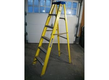 6 Foot Werner Fiberglass Ladder FS106 Model - Like New