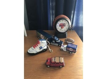Kid's Sports Memorabilia - Yankees, Knicks And More!