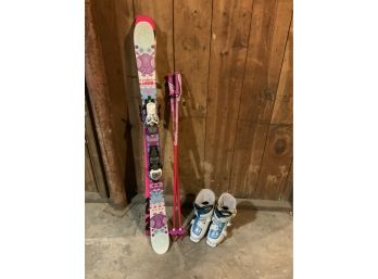 Girls ~ Ski’s, Poles & Boots ~