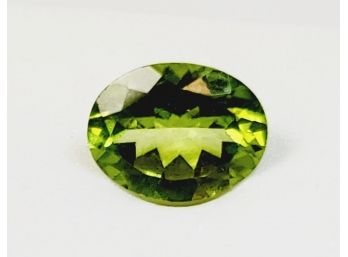 2.75 Carat ---------- 10x8mm Oval Cut Peridot Loose Gemstone