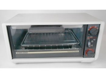 New Black & Decker TRO500 Toaster Oven