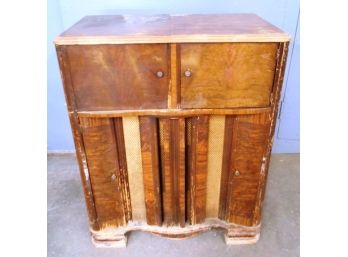 Vintage Zenith Radio Phonograph Console Cabinet For Parts Or Repair And Restoration