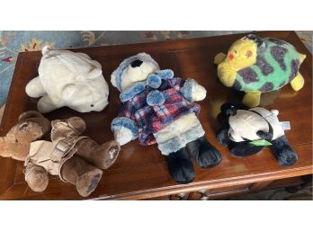 Bears Come Marching In: Lot Of Four  Bear Stuffies   212/A4