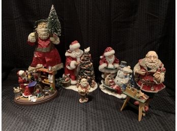 S75  Lot Of Santa Claus Figures - Mixed