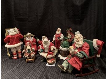 S47  Lot Of Santa Claus Figures -  Sewing Related