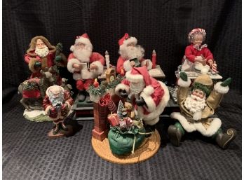 S79  Lot Of Santa Claus Figures - With Reindeer & Animated