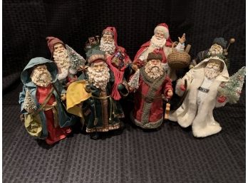 S37  Lot Of Santa Claus Figures -  With Items