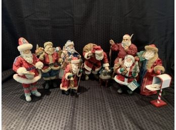 S55  Lot Of Santa Claus Figures - With Items