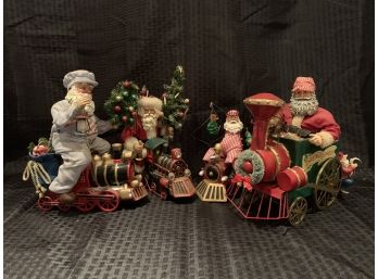 S20  Lot Of Santa Claus Figures -  With Trains