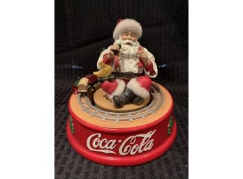 S97   Coca-Cola Santa Claus Figure With Train