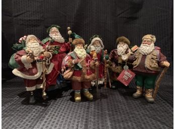 S18  Lot Of Santa Claus Figures -  With Staffs