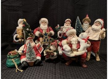S32  Lot Of Santa Claus Figures -  With Items