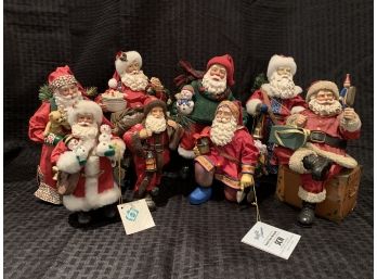 S34  Lot Of Santa Claus Figures -  With Items