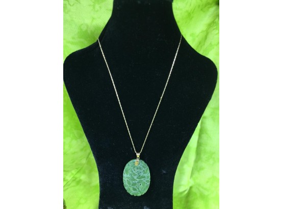 Gorgeous Carved Jade Medallion Necklace W/14KT Gold Mount & Chain