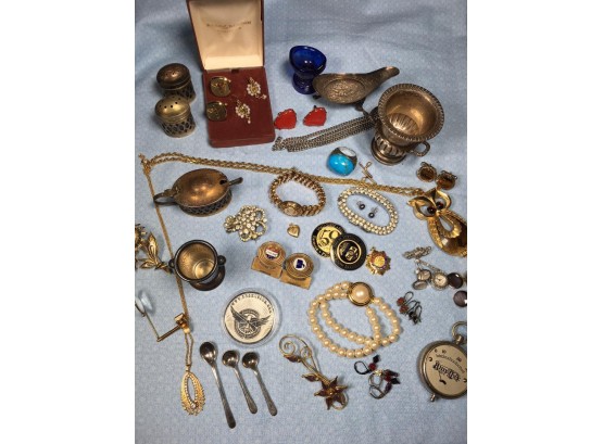 HUGE Jewelers Junk Drawer 'Pot Luck Grab Bag'  40+ Pieces ! W/ Some Sterling