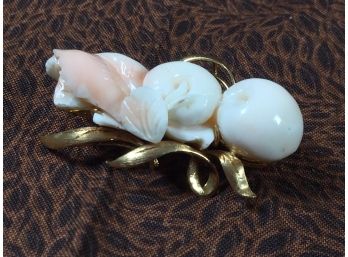 Beautiful Carved Shell Pin W.All 18kt Gold Mounts - NICE PIN !