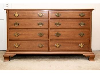 Kindel Two Over Six Drawer Dresser