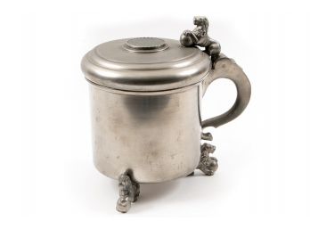 Tinn Lidded Pewter Stein With Lion Mounts