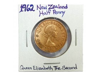 1962 New Zealand Half Penny (Queen Elizabeth The Second)