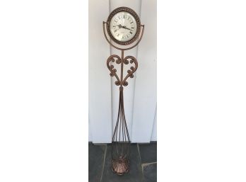 Decorative Floor Clock, Quartz Movement, Copper Painted Color. Metal