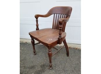 Antique Oak Jurors Chair - FAIRFIELD PICKUP