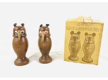 Pair Of Vintage Wooden Owl Salt And Pepper Shakers