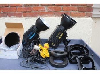 Excalibur 1600 - 3200 Professional Photography Lights With Accessories & Wires