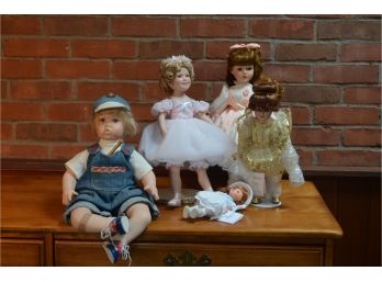 Miscellaneous Mixed Doll Lot Of FIve 5 Various Sizes