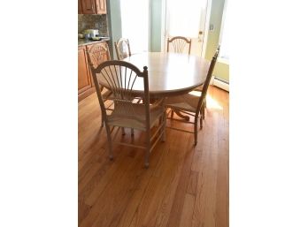 Ethan Allen Table And Chairs
