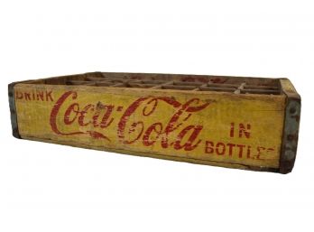 Vintage Wooden Yellow 24 Bottle Coca-Cola Crate - Chattanooga 1963