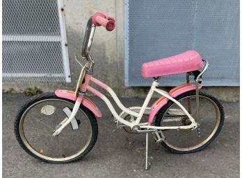Vintage 70s Huffy Thunder Rose #5 Girls Pink & White Bicycle With Original Banana Seat